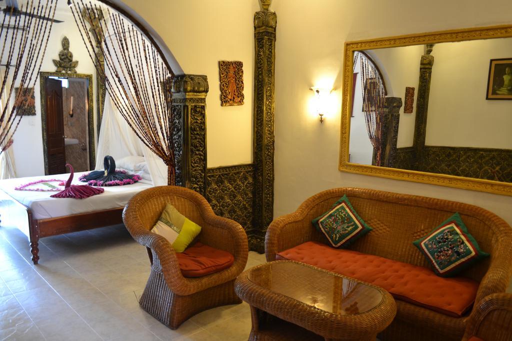 Bopha Siem Reap Boutique Hotel Exterior photo