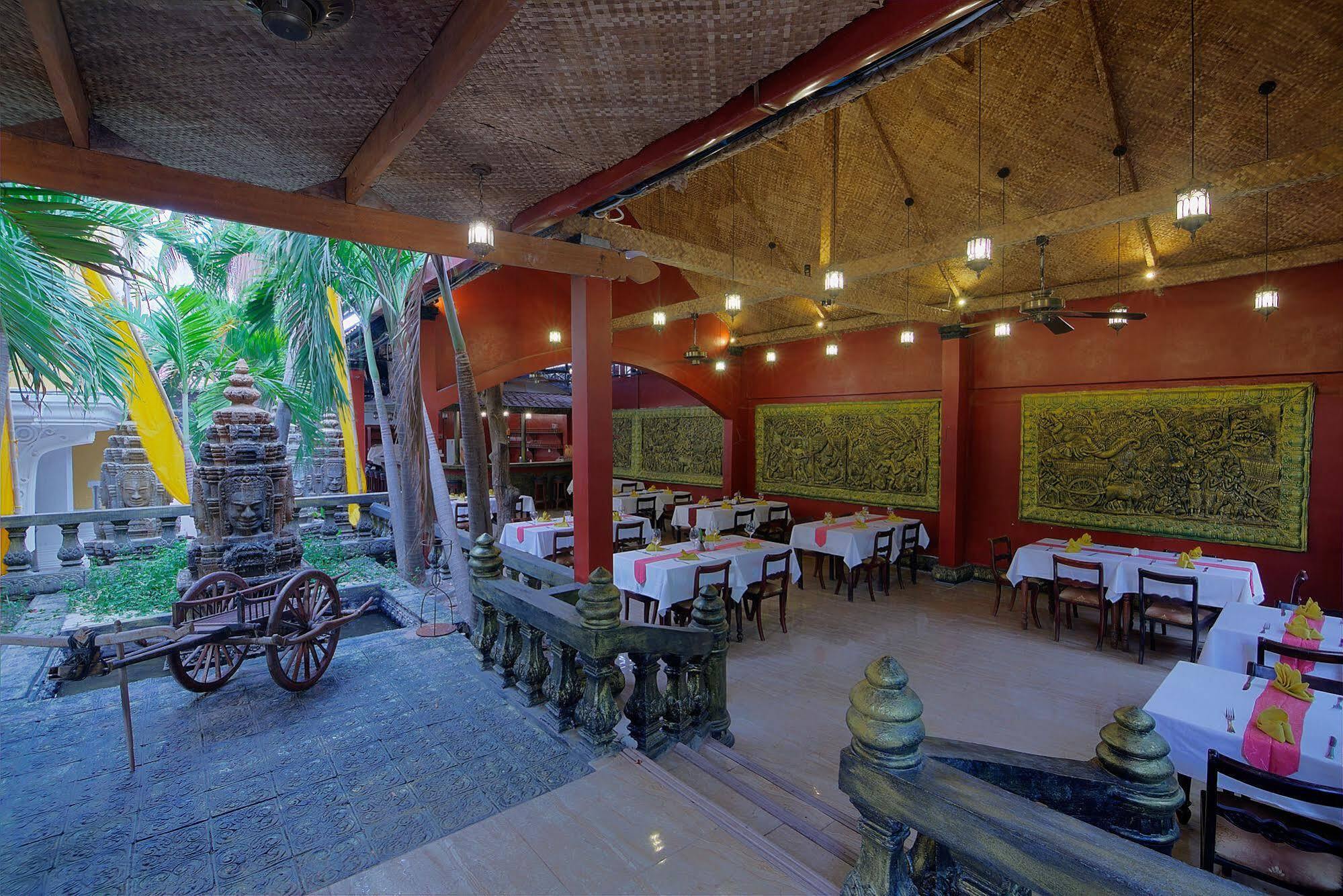 Bopha Siem Reap Boutique Hotel Exterior photo